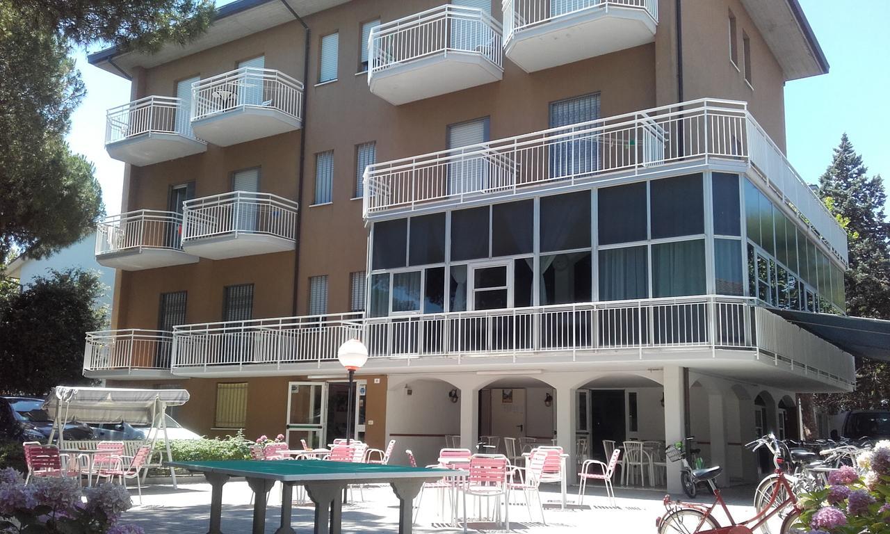 Hotel Toschi Lido di Classe Exterior foto