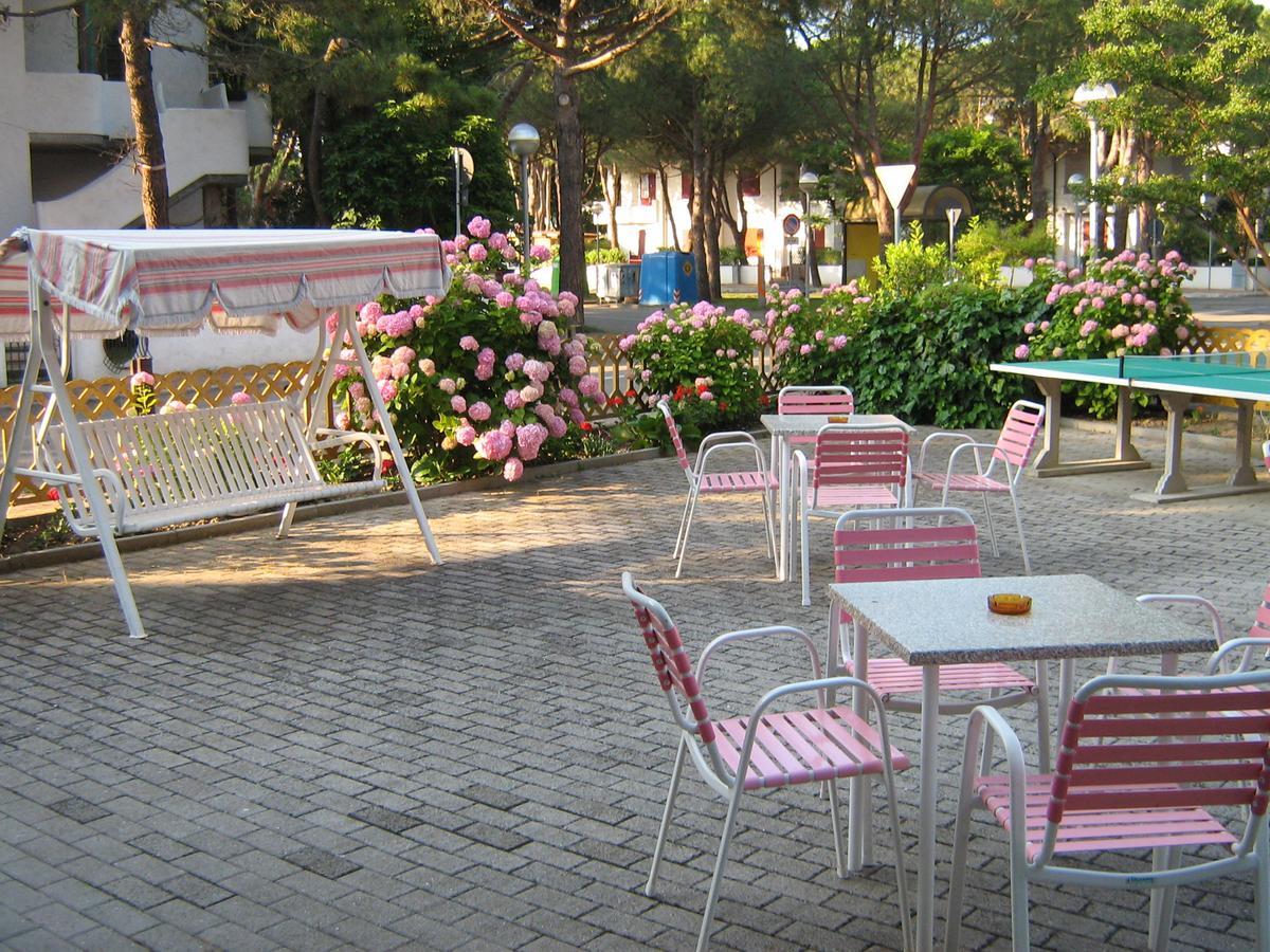 Hotel Toschi Lido di Classe Exterior foto