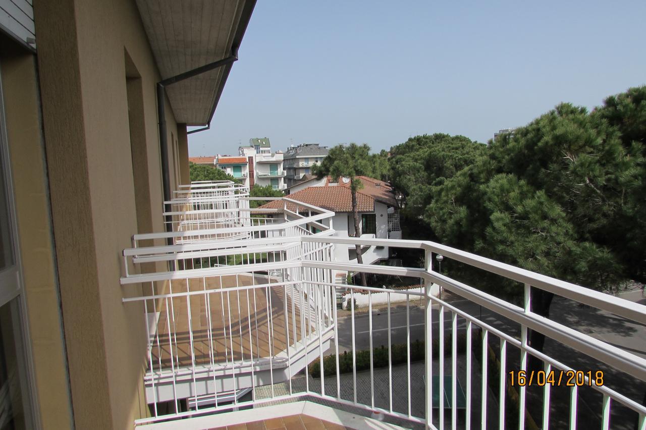 Hotel Toschi Lido di Classe Exterior foto